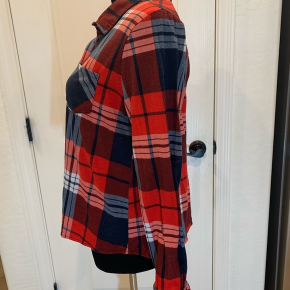 Rue 21 Red blue plaid long sleeve blouse Size XL - Picture 3 of 7